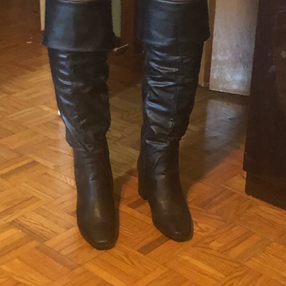 Leather heels - Picture 4 of 4